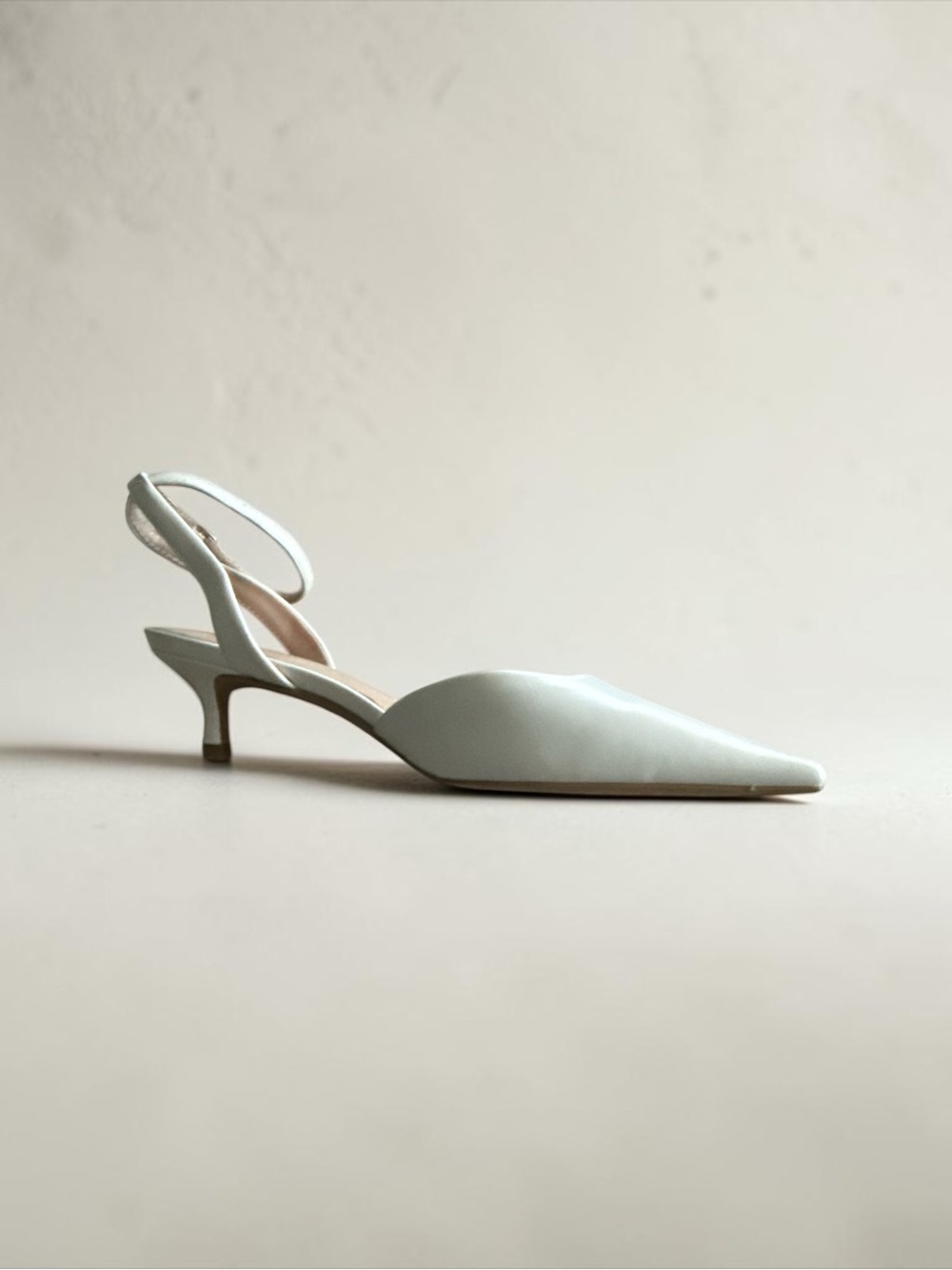 Cellenz Women’s White Pointed-Toe Ankle-Strap Kitten Heels New 9.5